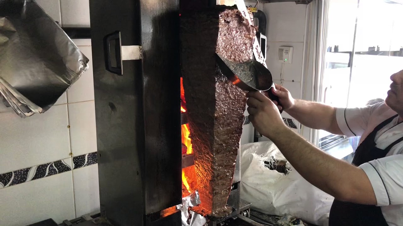 İZMİRDE ODUN ATEŞİNDE DÖNER NEREDE YENİR?
