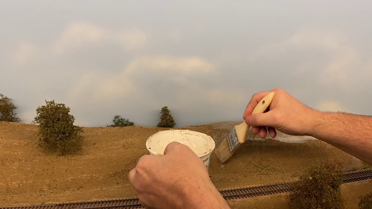 Johns Trains HO Layout How I Add Basic Scenery!