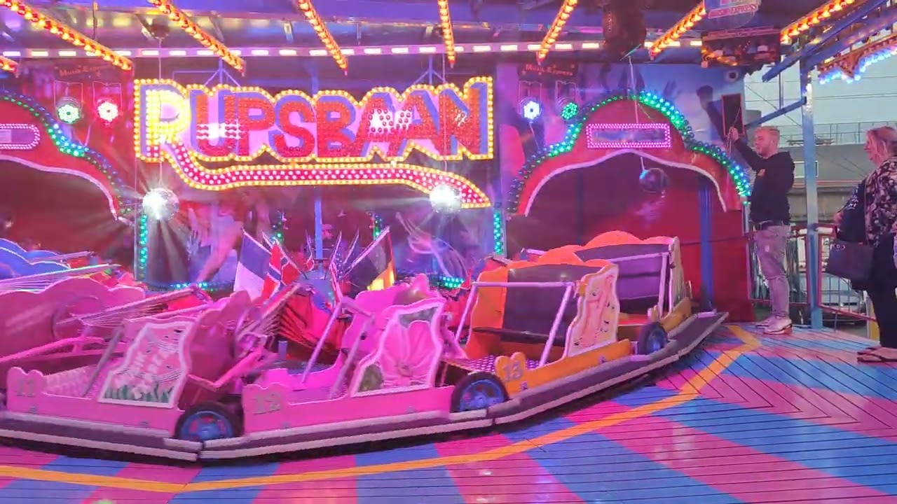 Rupsbahn / Musik-Express - Wijnants (Offride) / Tilburgse Kermis 2023 (NL) / Kirmes Fahrgeschäft