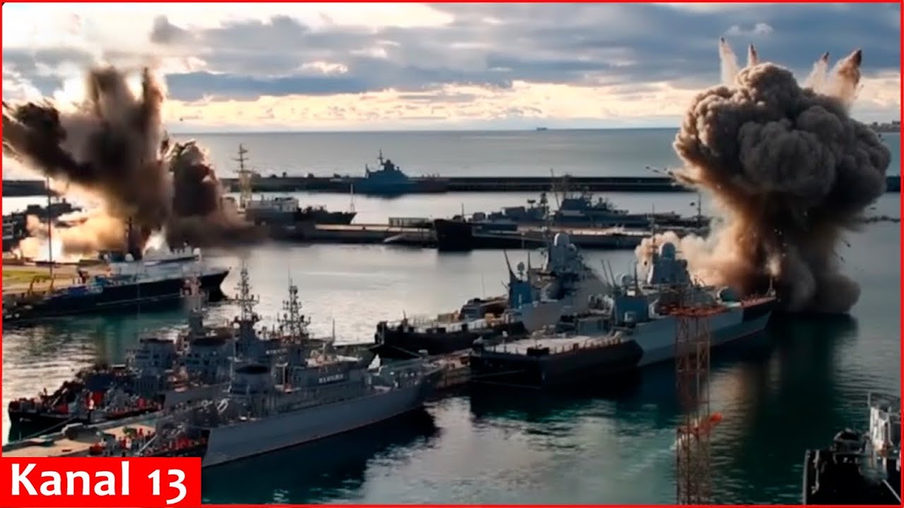 Сначала украинская СБУ нанесла удар по российской подводной лодке с помощью военно-морских беспил...