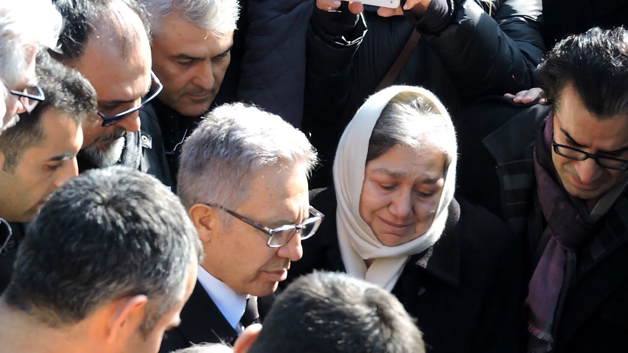 Yaşar Kemal'in cenazesi,Thilda Kemal'in kabrinin yanına defnedildi