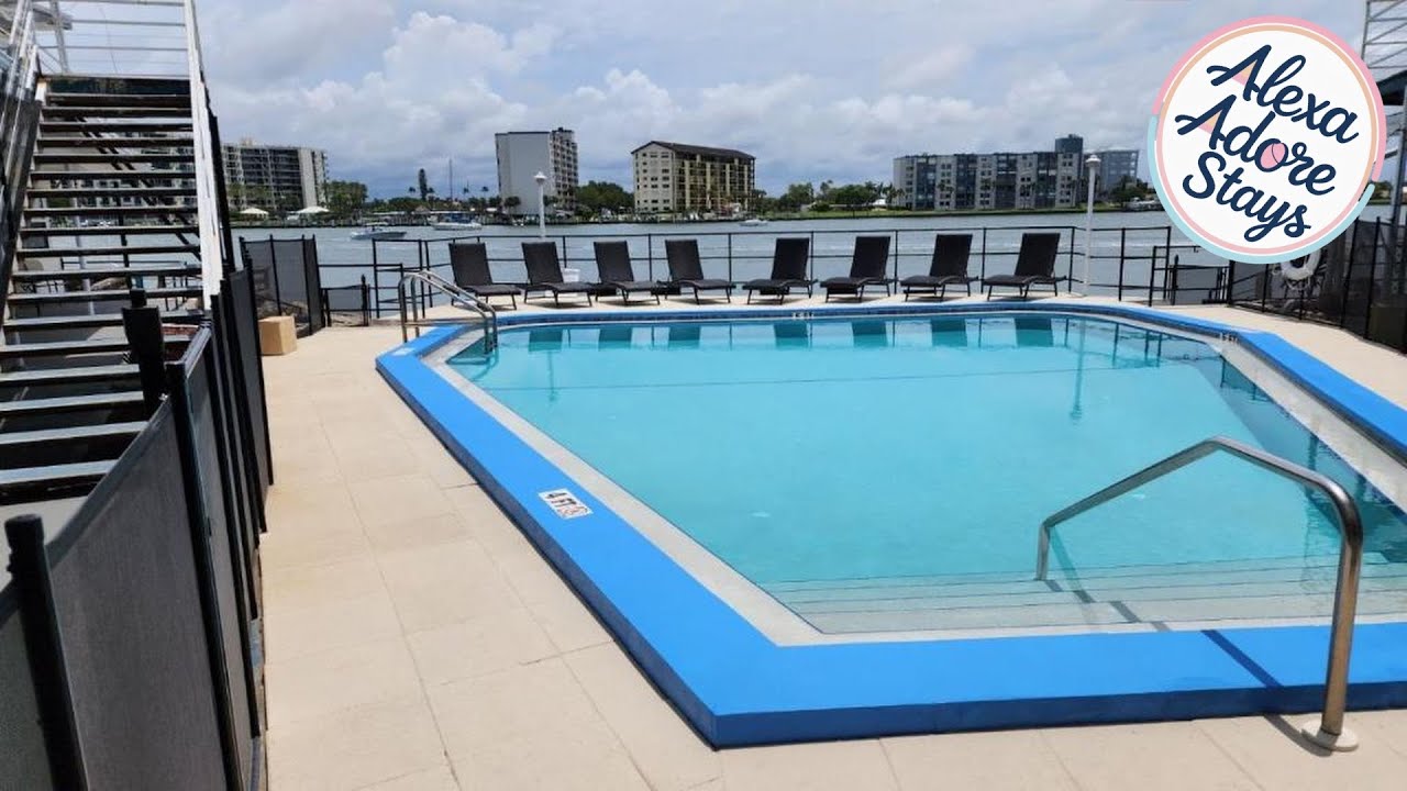 By the Beach Rentals | Clearwater (FL), United States | Hotel Review 🏩