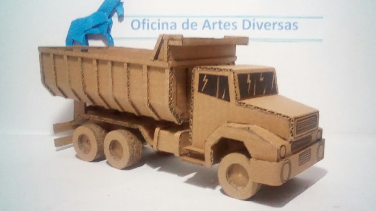 Caminhão de papelão ( 1620 )