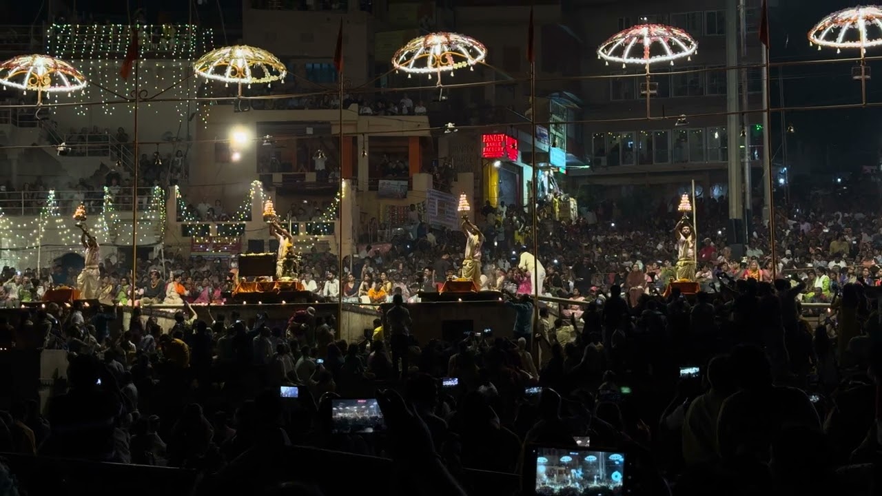 Experience the Spiritual Splendor of Dev Deepawali in Varanasi 4K