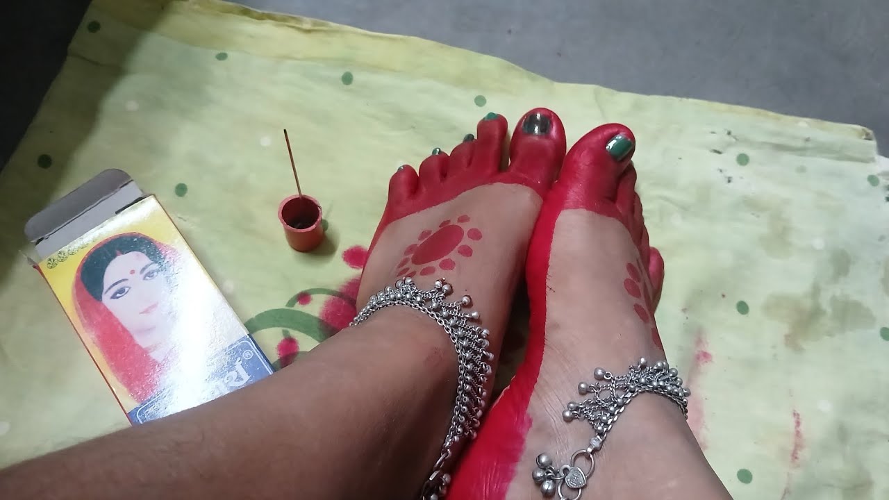 কে কে আলতা পড়তে পছন্দ করো🥰🥰🥰@aratipurkait3 #vlog