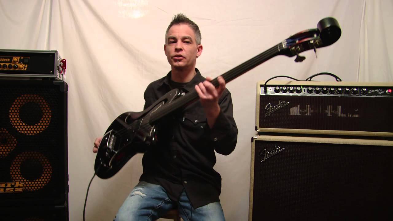 1969 Ampeg AMUB Fretless Bass Demonstration/Review