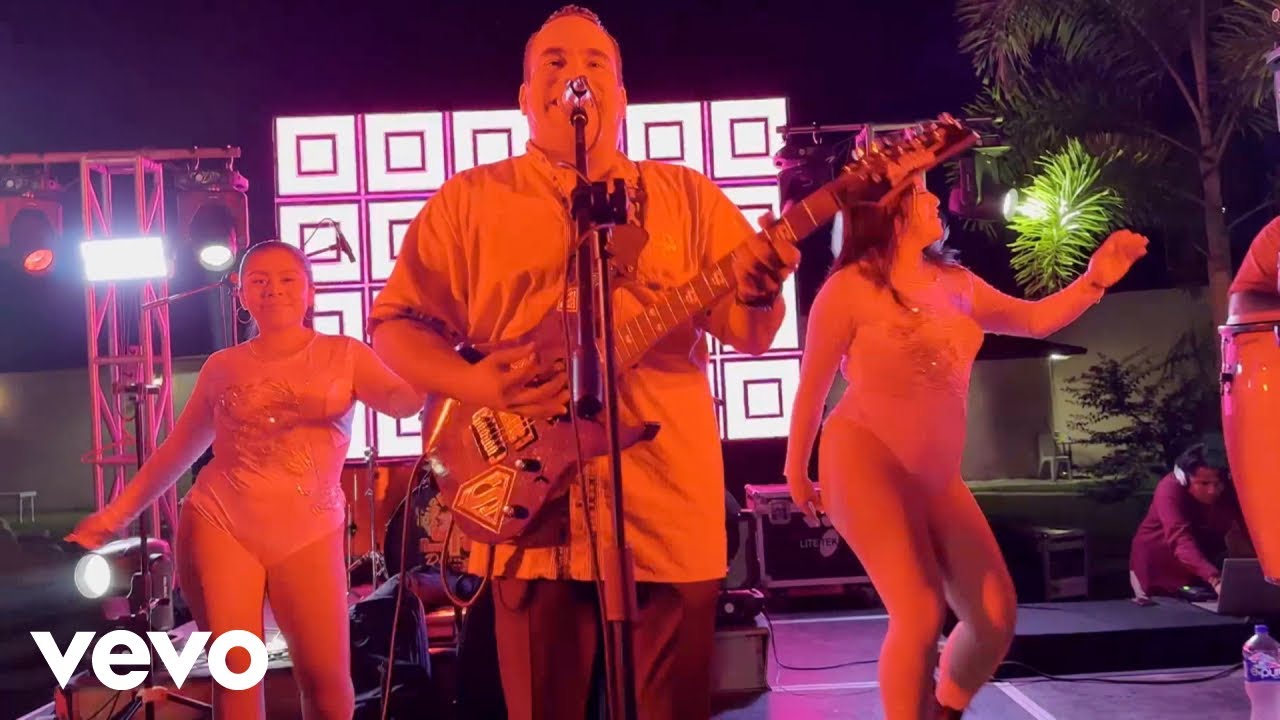 Super Grupo F la Nueva Flama - Huele a Quemao