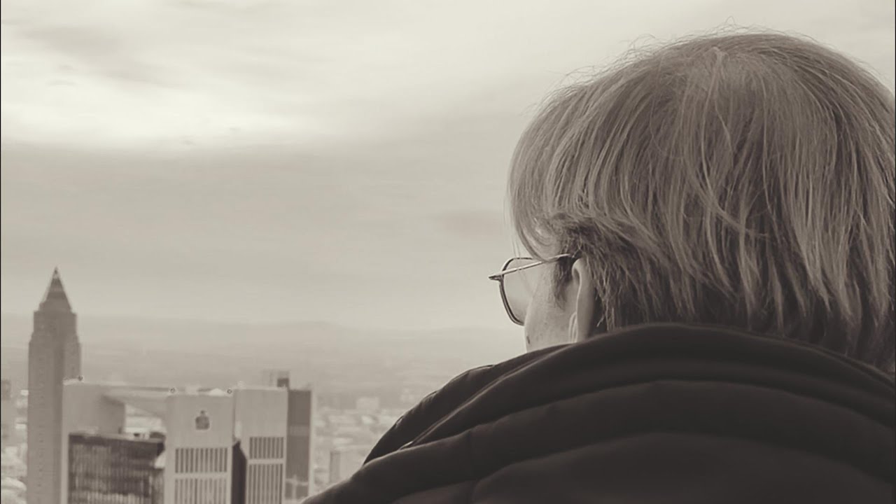 moving abroad alone