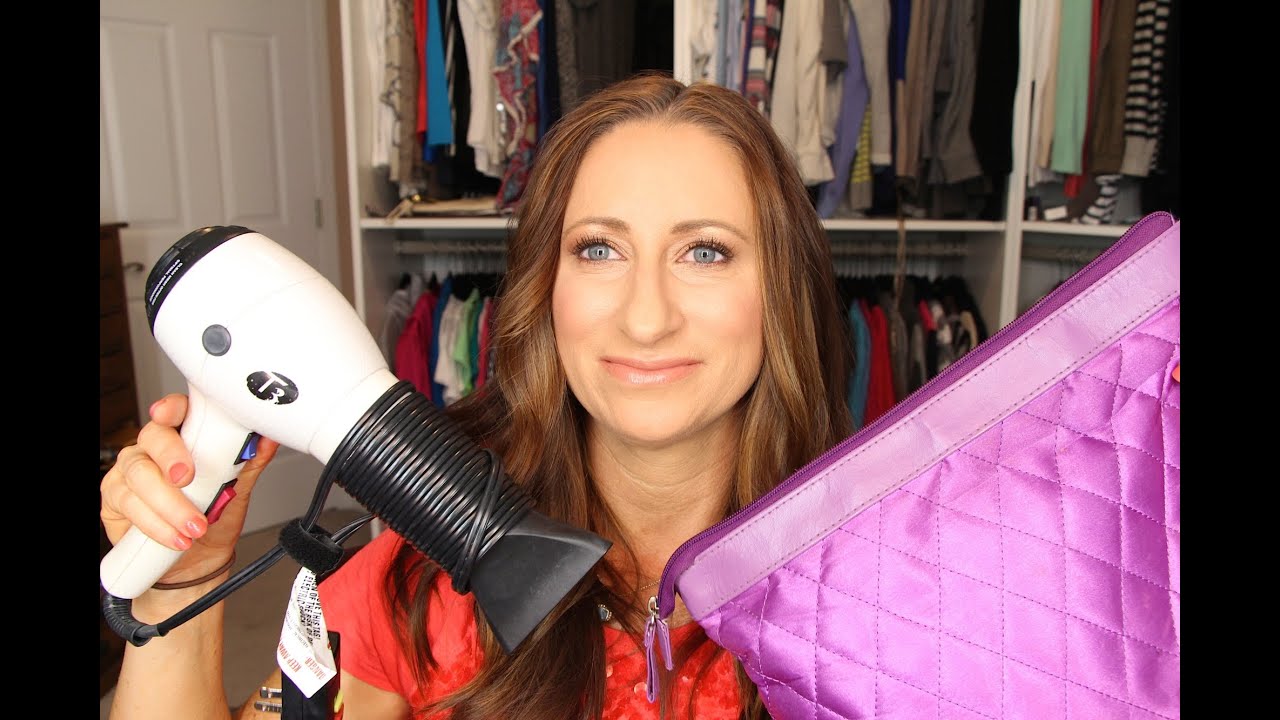 What's in my Gym bag makeup, hair, skin Lisasz09