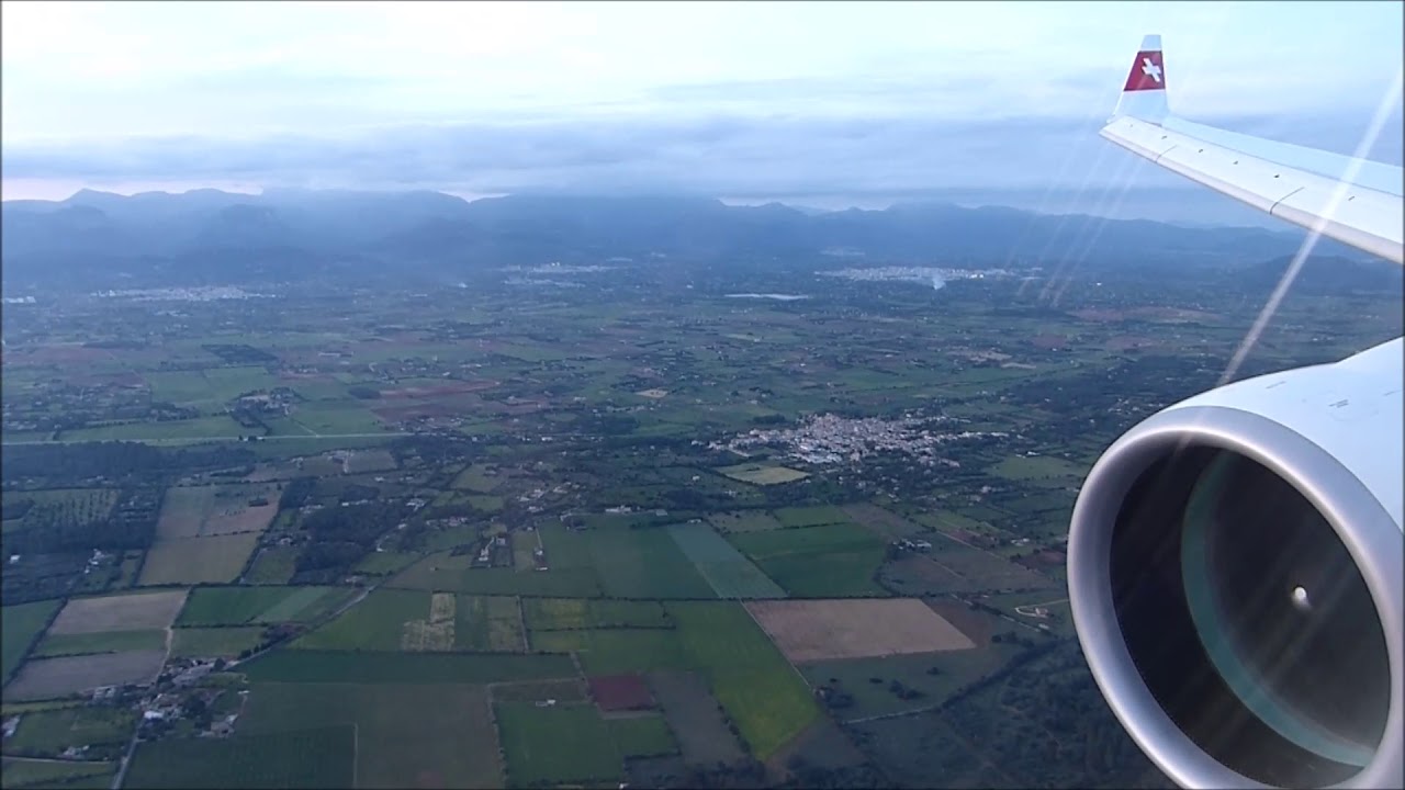 Swiss CS300 (A220-300) Beautiful Sunset Landing in Palma !