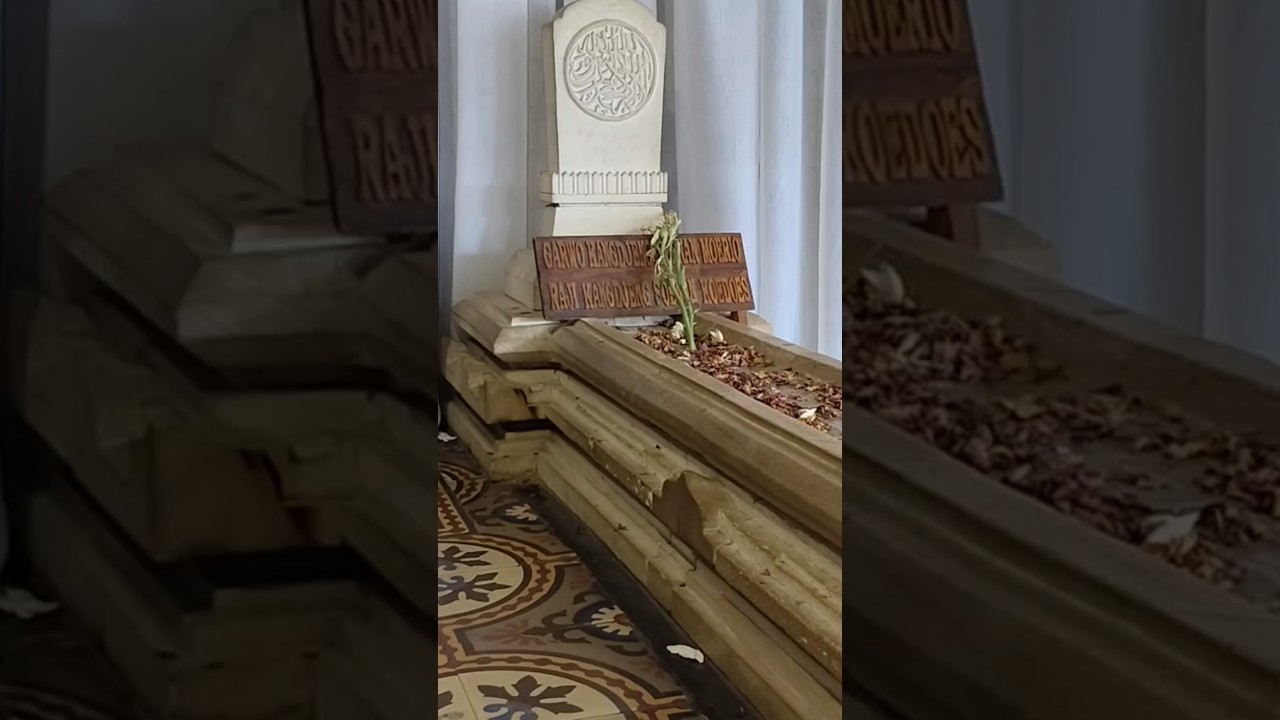 Makam Garwo Sunan Muria / Makam isteri Sunan Muria