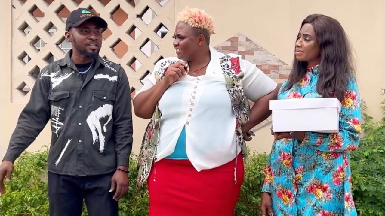 He came back from UK with his Mum just to surprise his tru’e love on her birthday