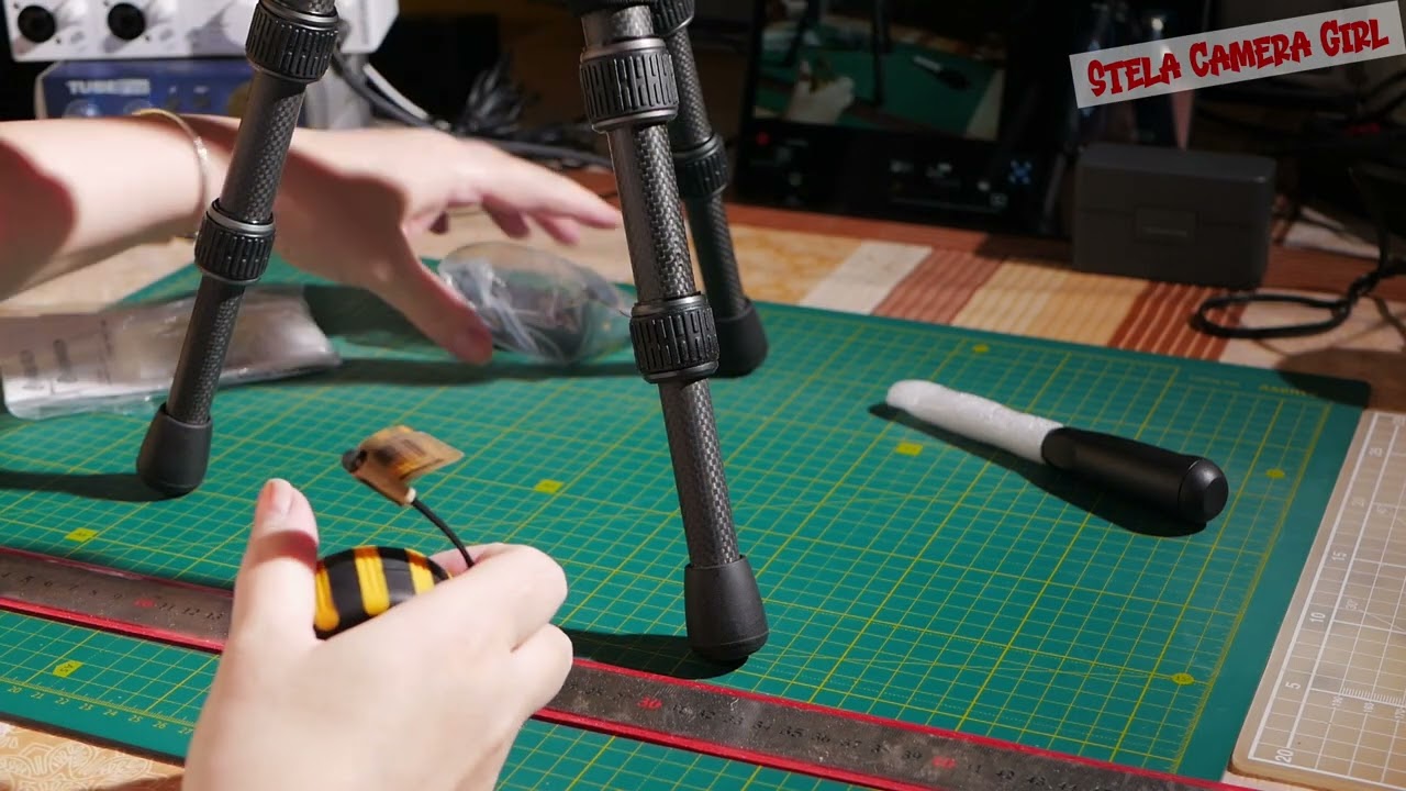 Vanguard Vesta Carbon Fiber Tabletop Tripod