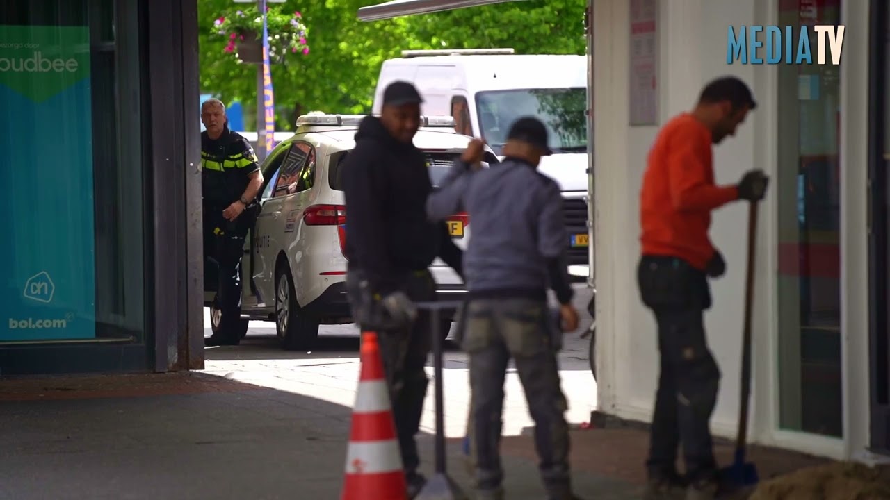 Vitrines kapotgeslagen bij overval op juwelier Hesseplaats Rotterdam