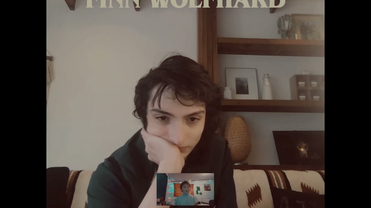 Finn wolfhard meets a sweet fan😊