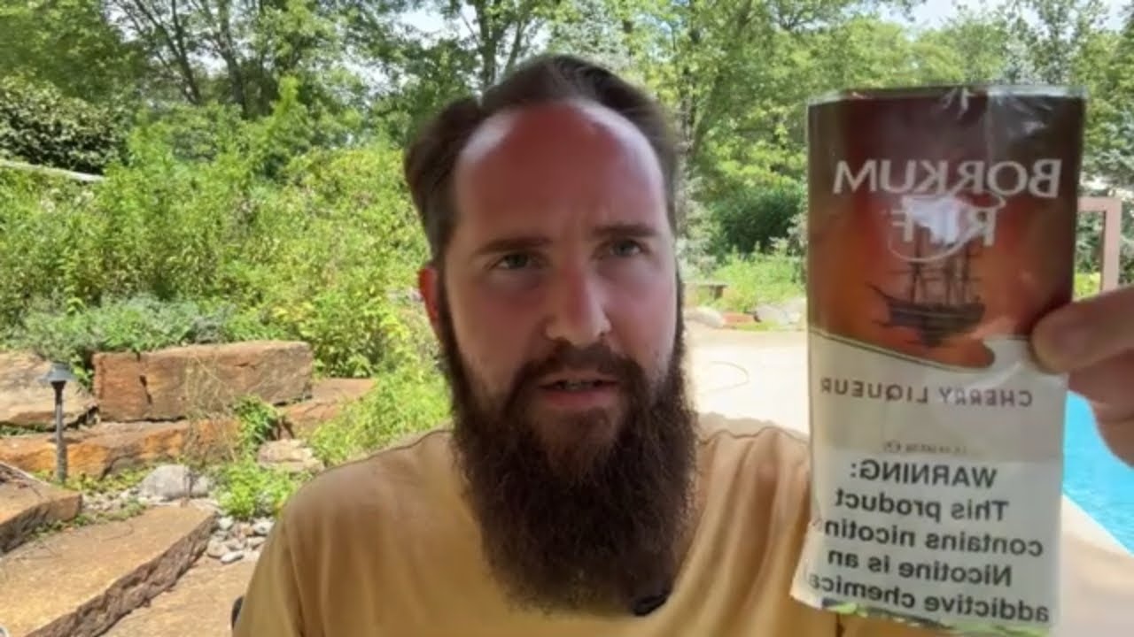 Borkum Riff Cherry Liqueur Review – A Pleasant Cherry Smoke on a Perfect Summer Day | SmokyVale