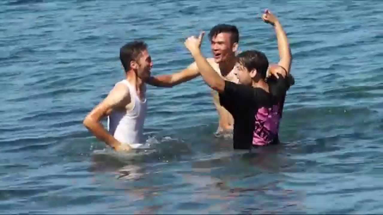 Refugees survivalselfies