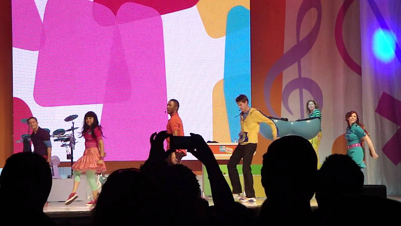 FRESH BEAT BAND LIVE CONCERT 2/2/2012 @ THE GROVE 