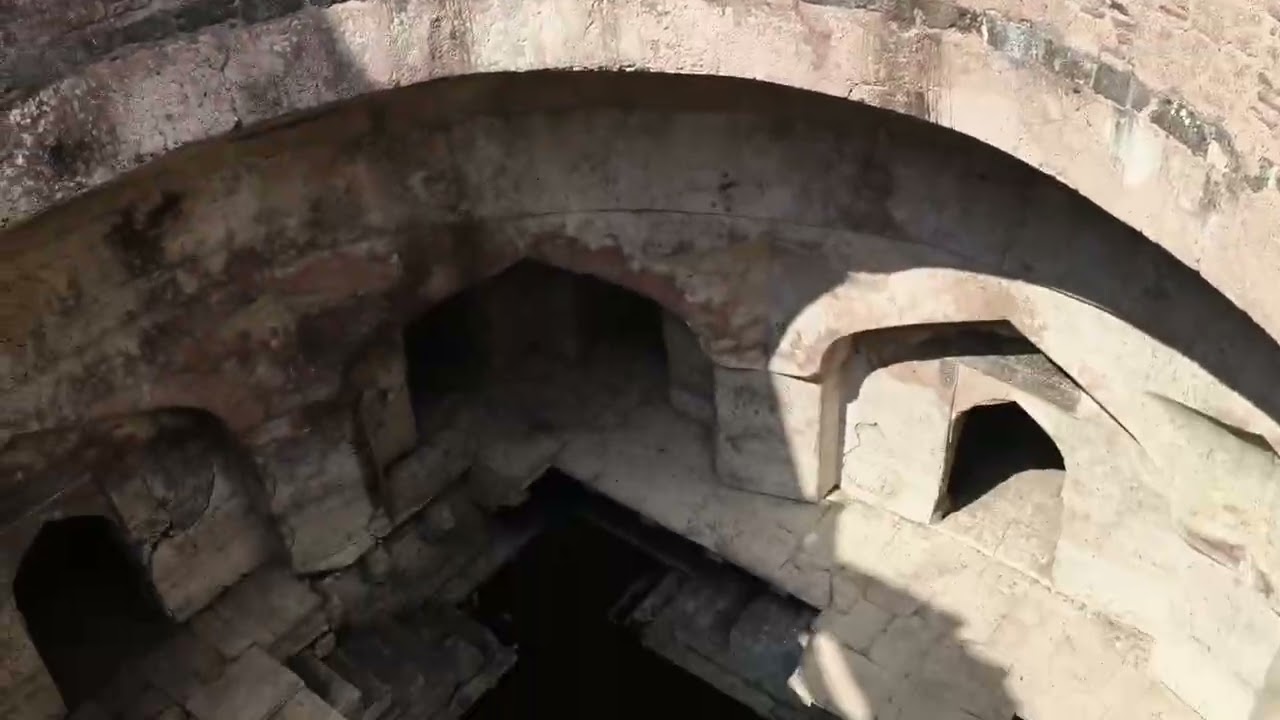 #JAHAJ MAHAL, HINDOLA MAHAL,  SHAHI PARISAR(ROYAL GUEST HOUSE) AND SHAHI HAMAAM AT MANDU 