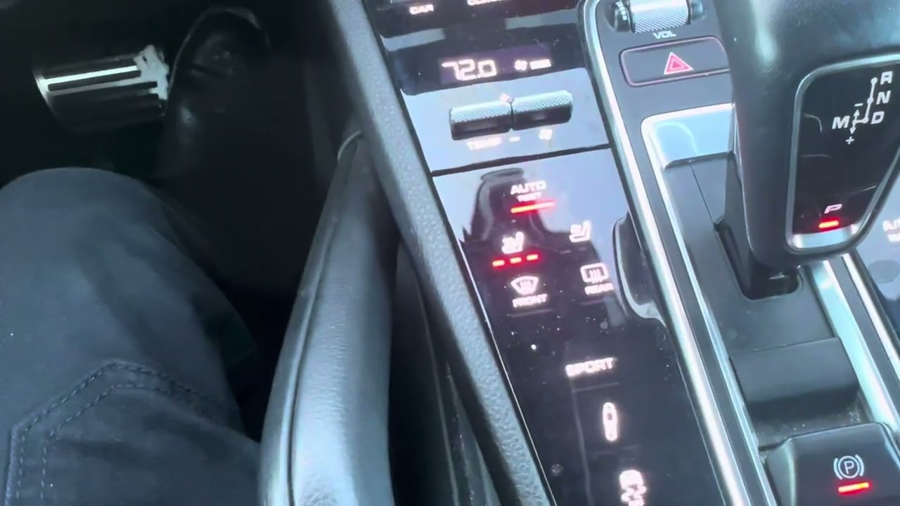 Как использовать функцию автоматического сброса настроек Porsche в Cayenne
