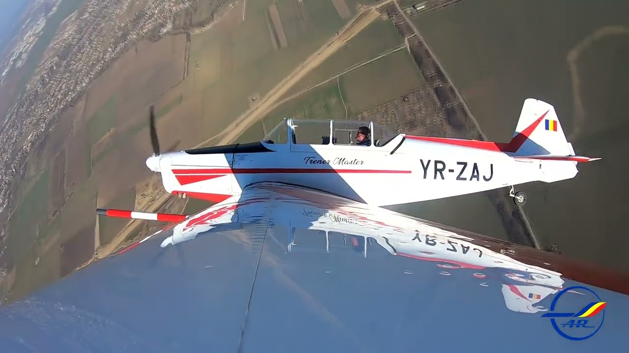 Love letter to aviation - Zlin 526 Trener Master