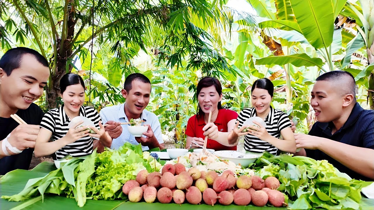 Hủ Tiếu Xào Cuốn Bánh Tráng Rau Sống | Món Đãi Thánh Lầy và Chu Chi Ngon Xuất Sắc | Linh CSVĐ