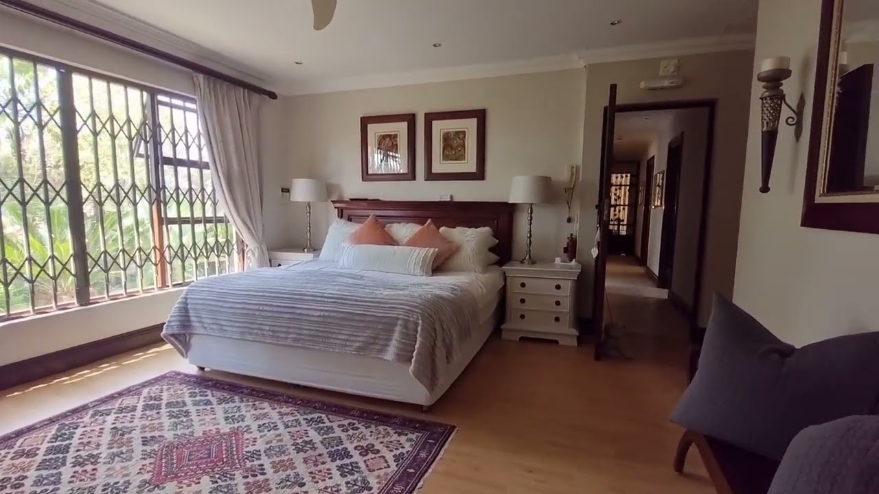 House for sale in Little Falls, Roodepoort.