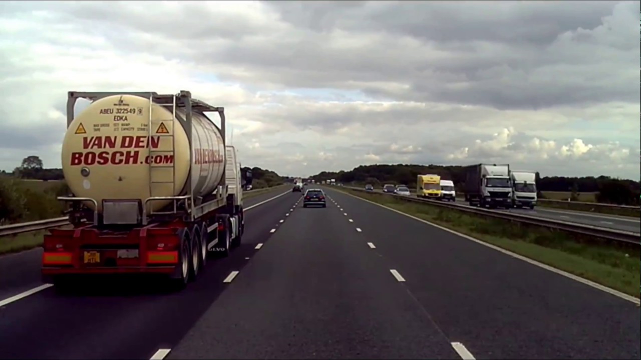 Road Views of Britain. Driving from Wakefield to Brigg. Time Lapse in 7 Mins
