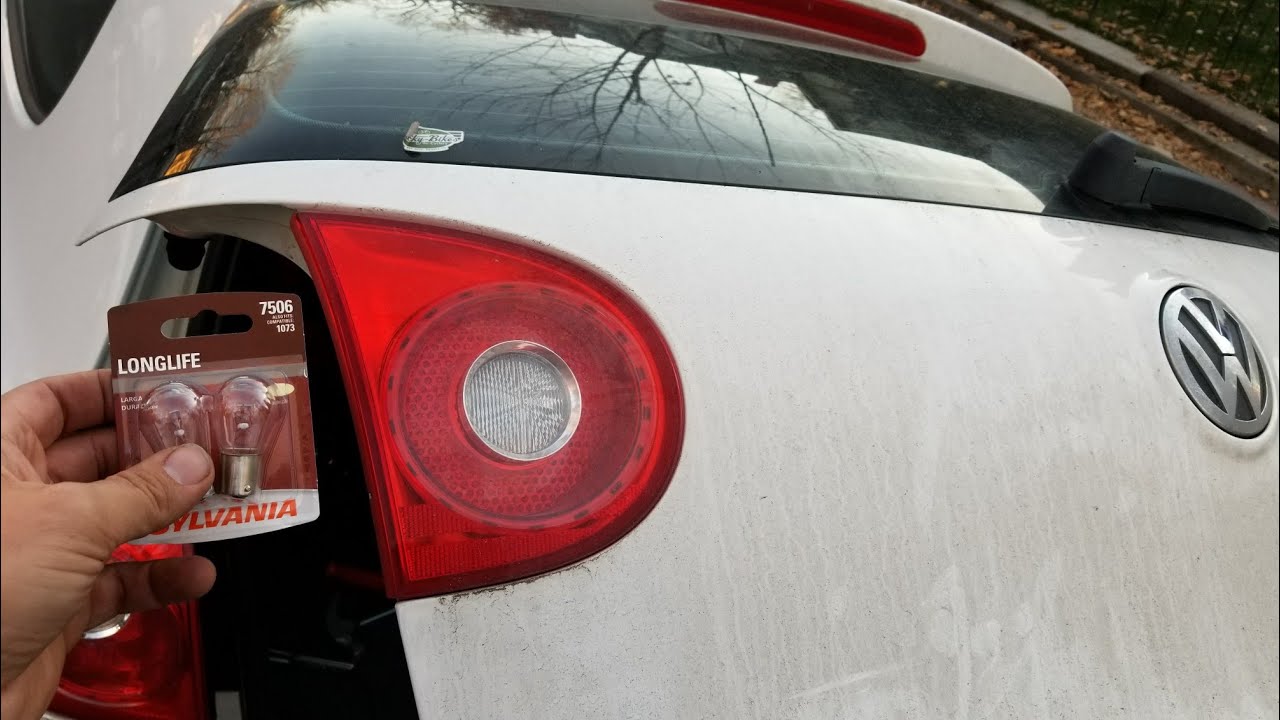 How to Fix a reverse light in a Volkswagen, Golf, Rabbit, GTI,  Jetta wagon 2006 2007 2009 2008 2010