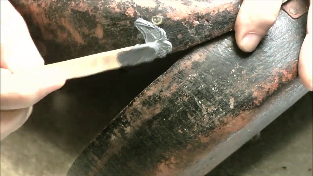 Lynch1b 2ofX violin case restoration, hinge and cracks repair