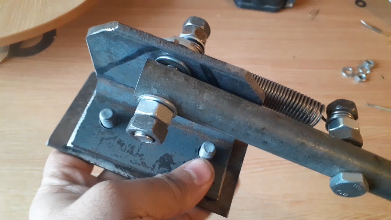 ПОЛУЧИЛАСЬ ПОЛЕЗНАЯ ВЕЩЬ ИЗ СТАРЫХ ЖЕЛЕЗОК НУЖНА В КАЖДОМ ГАРАЖЕ. A USEFUL THING FOR A GARAGE.