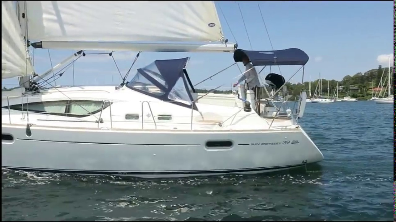 Jeanneau 39 Deck Saloon 