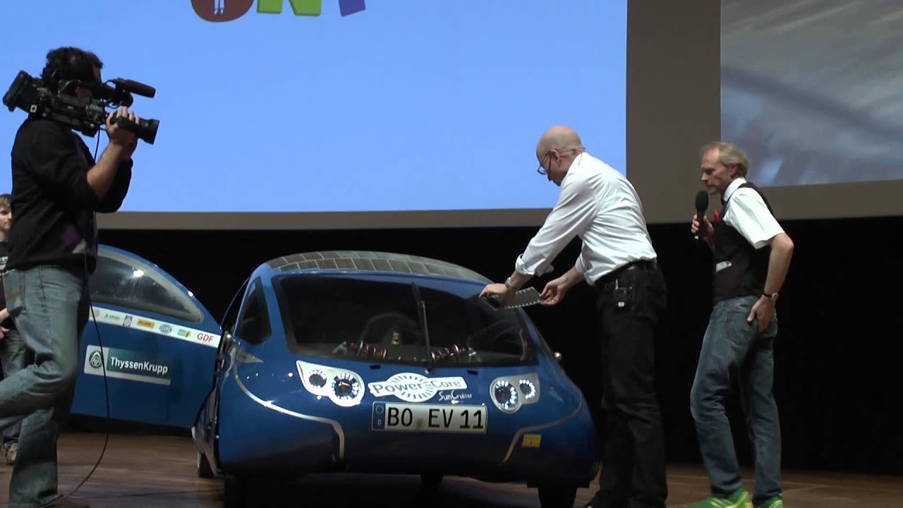 SolarCar SunCruiser bei der KinderUni 2014 in Bochum