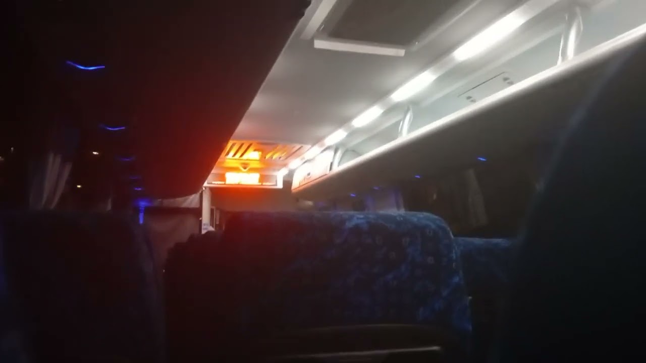 נסיעה בהייגר הפנדן הירוק הבין עירוני החדש המטורף של קו 260 מהרצליה לראש העין בראש העין 