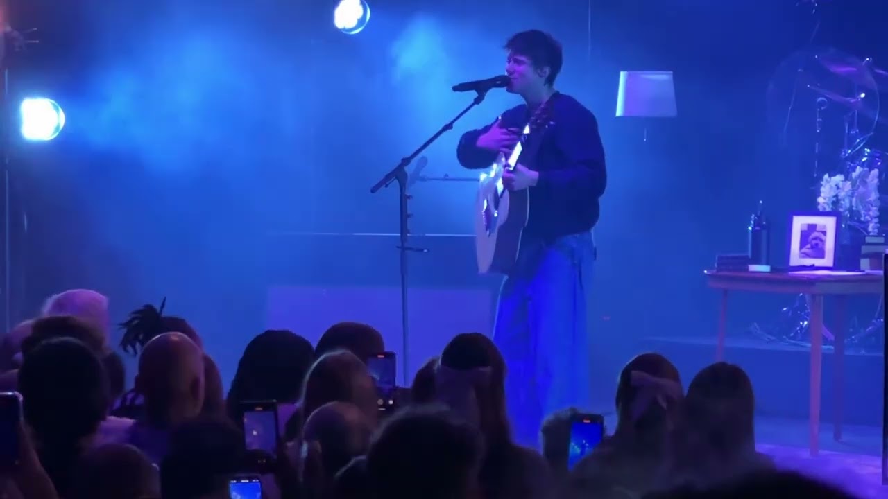 Alec Benjamin-In A Little-LIVE-LONDON, The Royal Albert Hall-16th March 2025-12 Notes Tour and Album