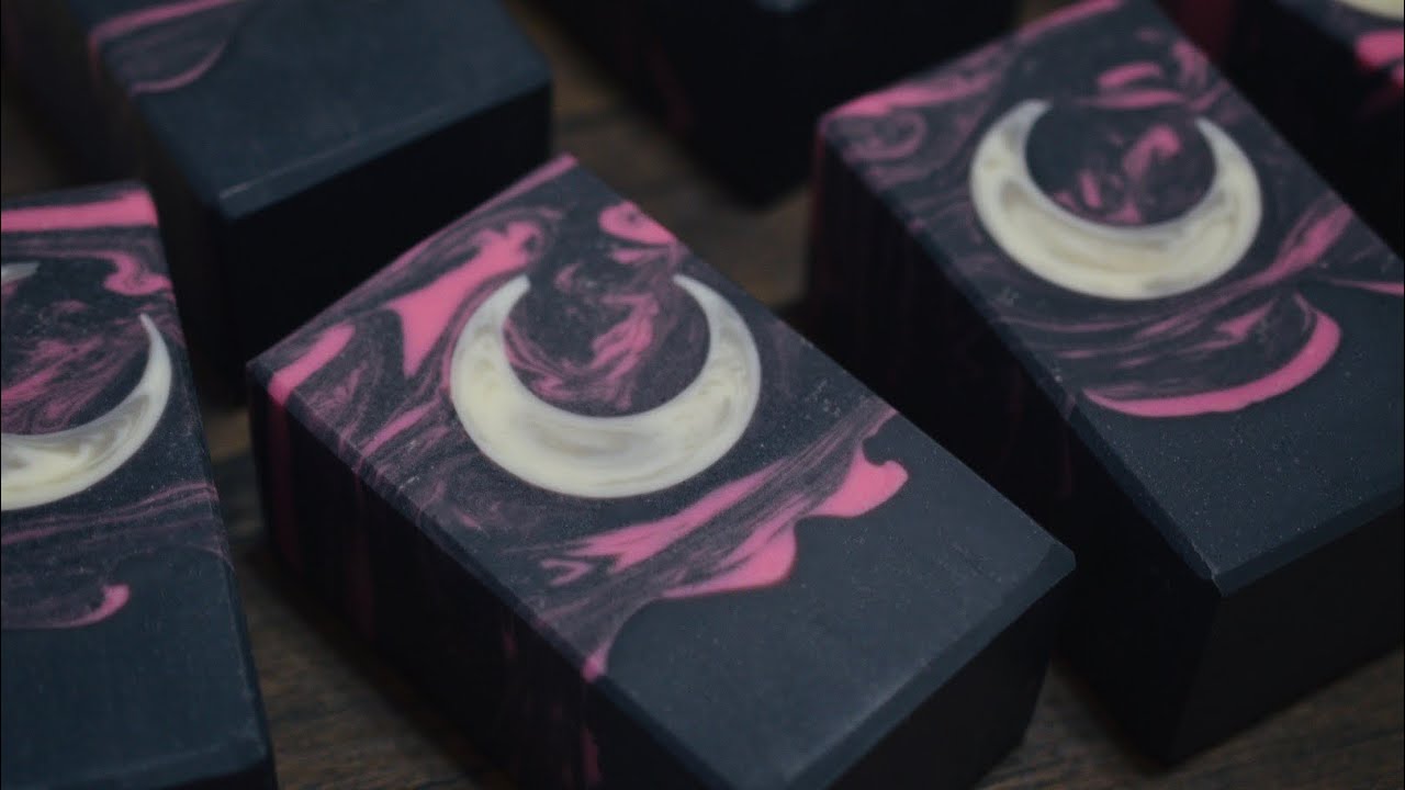 Bella Luna Cold Process Soap Making 🌙 New Moon Embeds