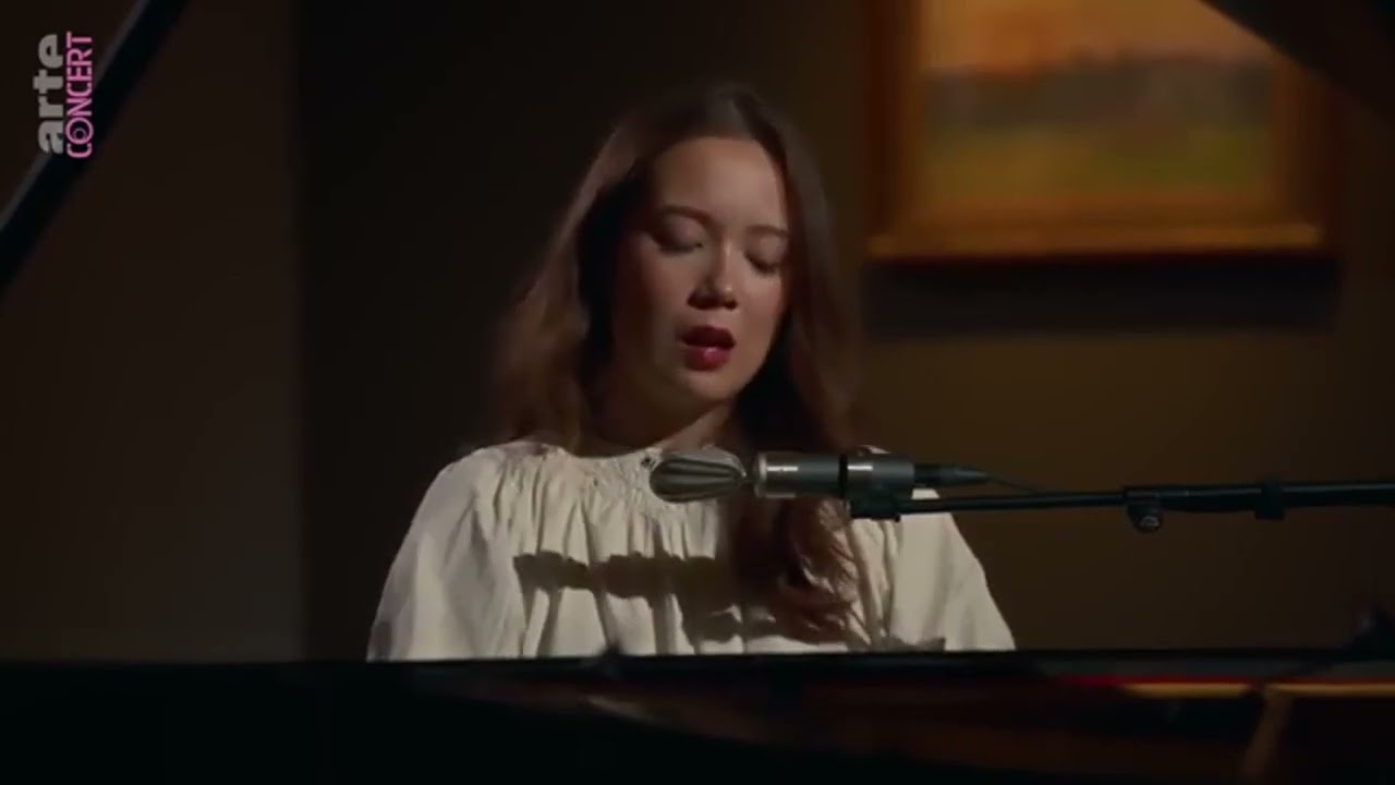 Misty - Laufey  (live Museum Barberini, Potsdam)