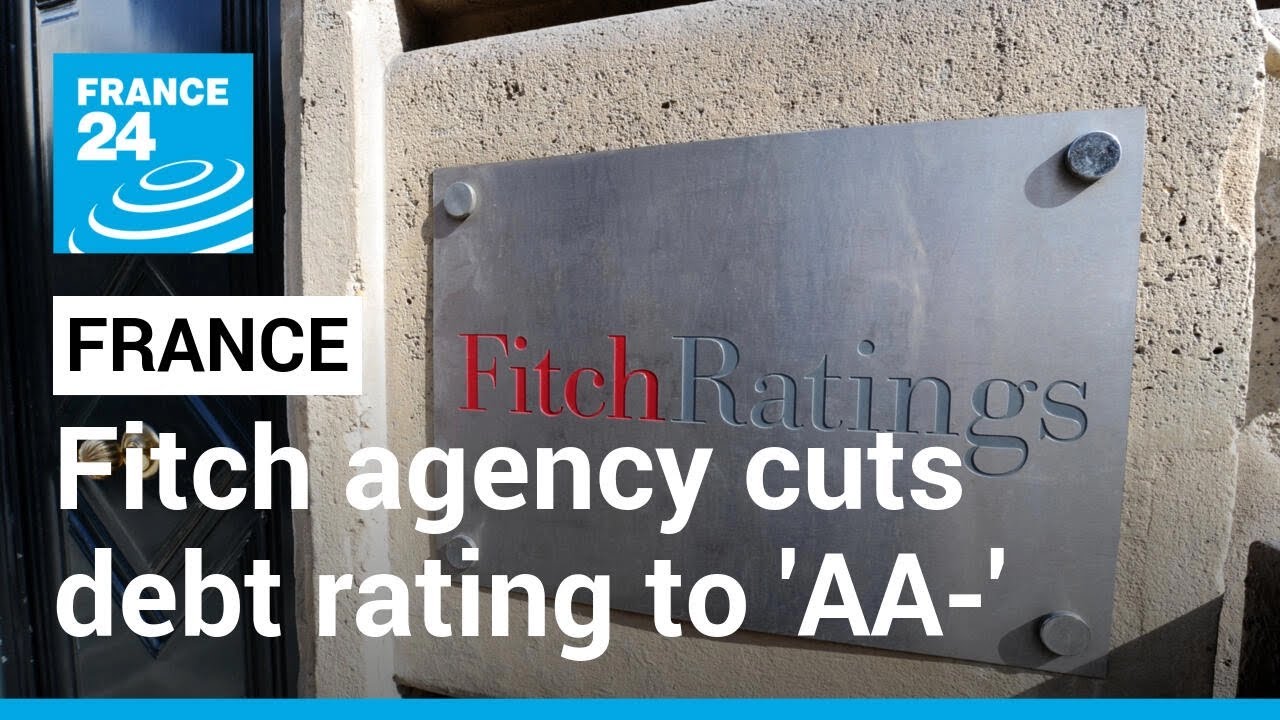Fitch agency cuts France&rsquo;s debt rating to 'AA-', revises up outlook to stable &bull; FRANCE 24