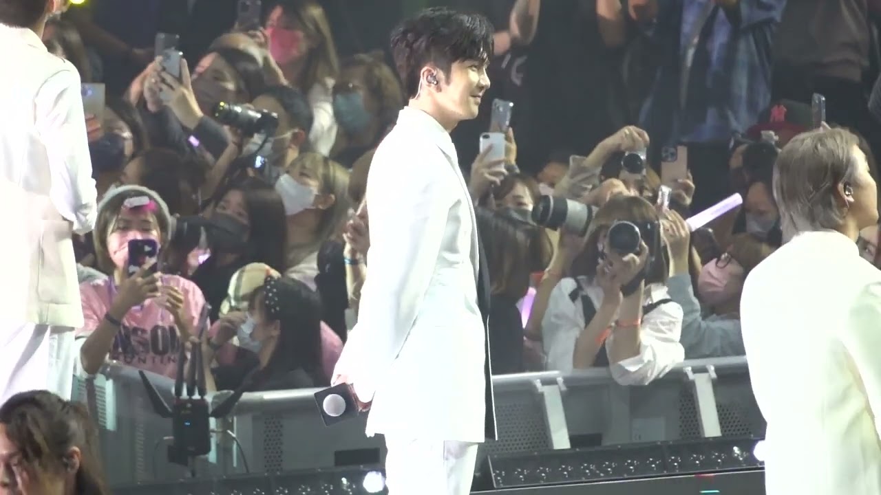 KKBOX 風雲榜 Mirror We all are (Anson Lo Focus Fancam) 2022.11.27