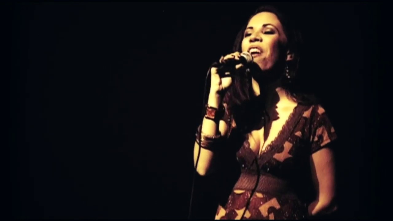 Couple Coffee | Utopia (Ao vivo CCB Lisboa) Luanda Cozetti &agrave; Capella