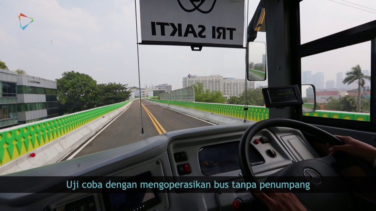 Menjajal Koridor 13 Transjakarta