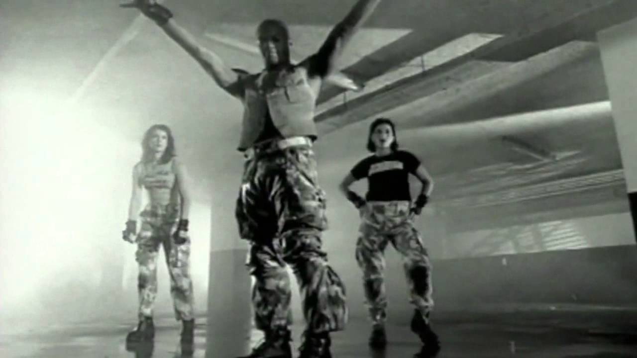 Pianoman - Blurred (93:2 HD) /1996/