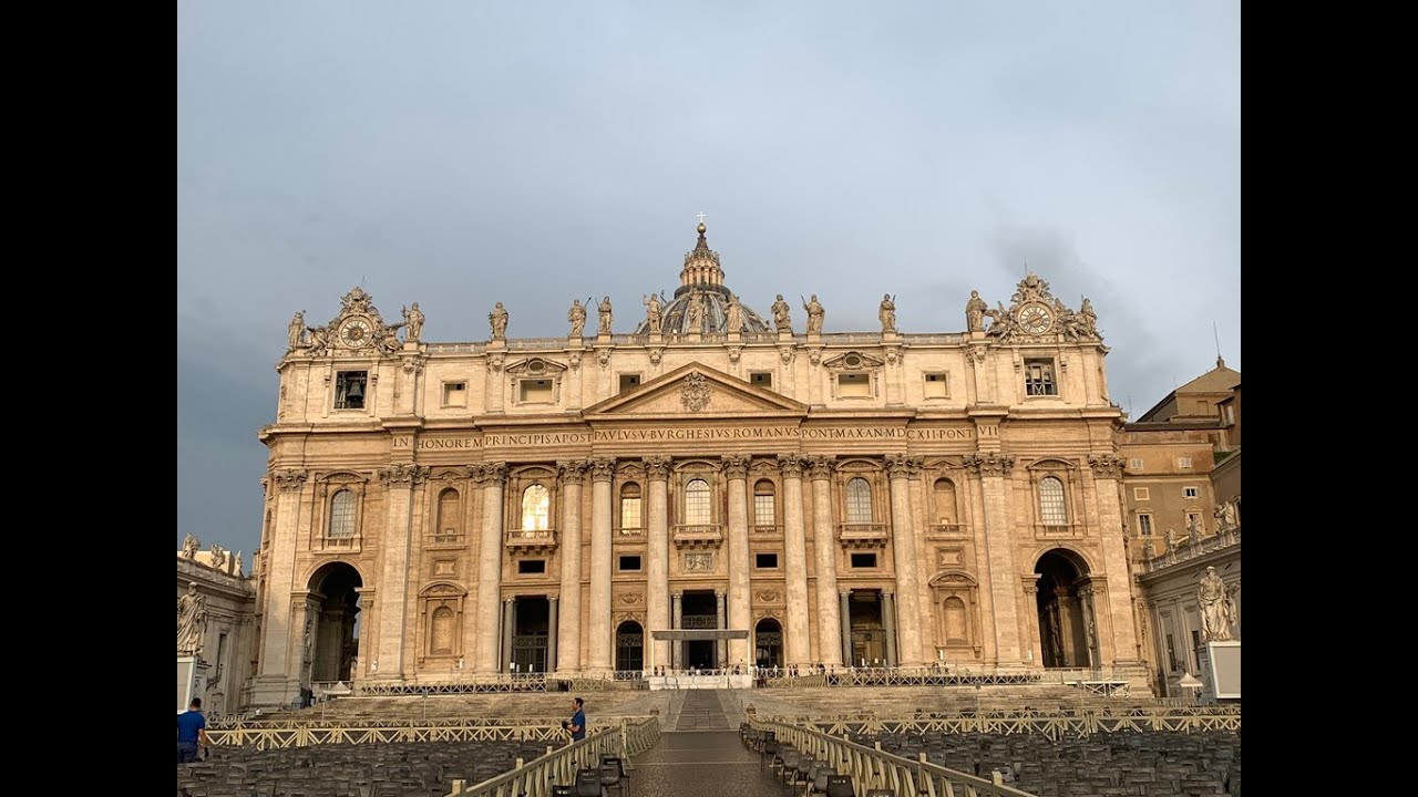 Walking around the inside the incredible Vatican Basilica - Rome Italy - ECTV