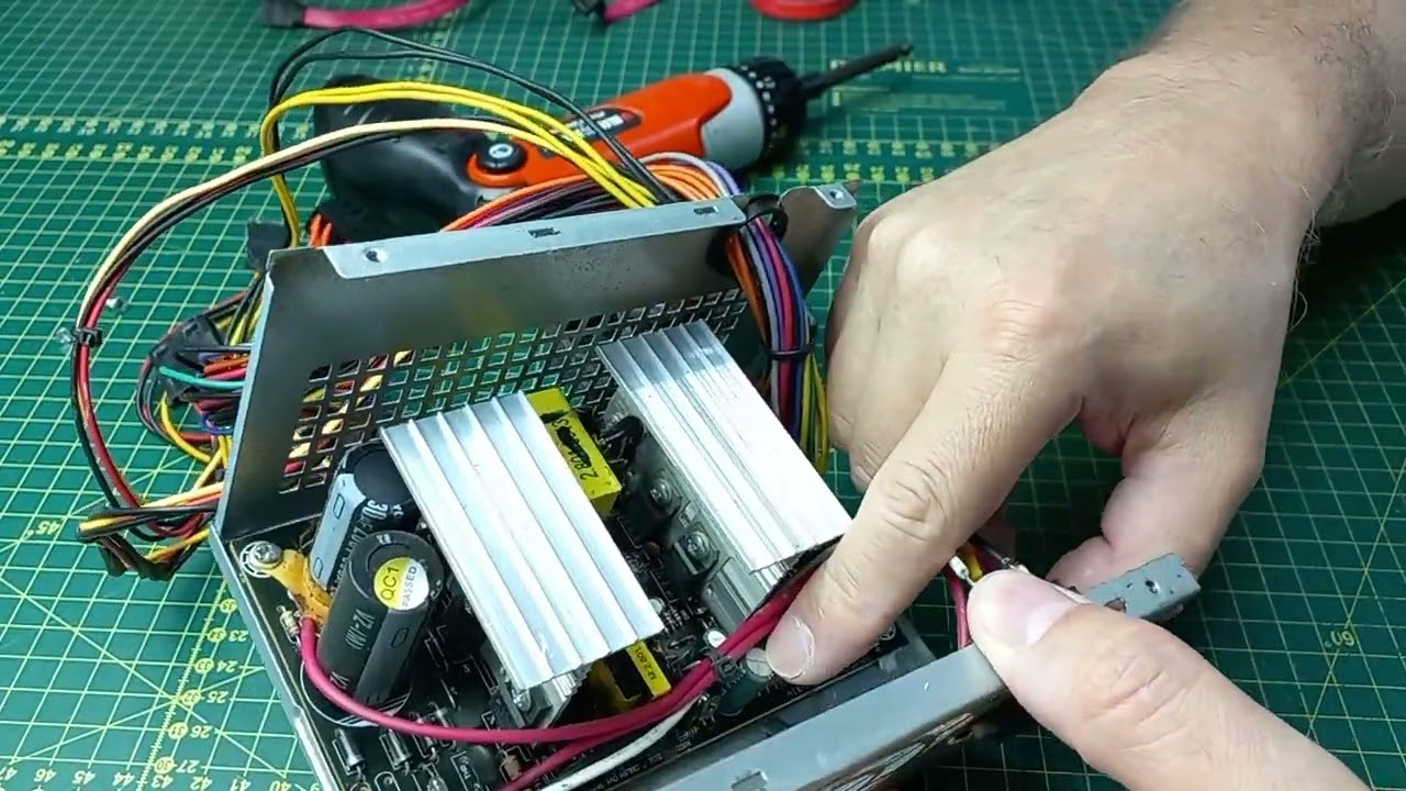 Manutenção Desktop, PC, limpeza do cooler da fonte, limpeza interna, arrumação dos cabos