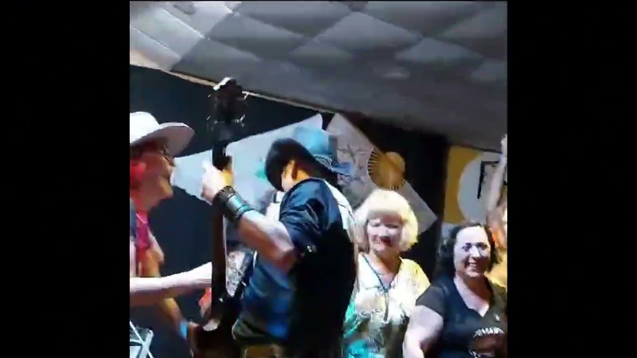 Correcaminos Rock and Roll band - OH YEAH - ‼️🎶 [Directo Torremolinos]
