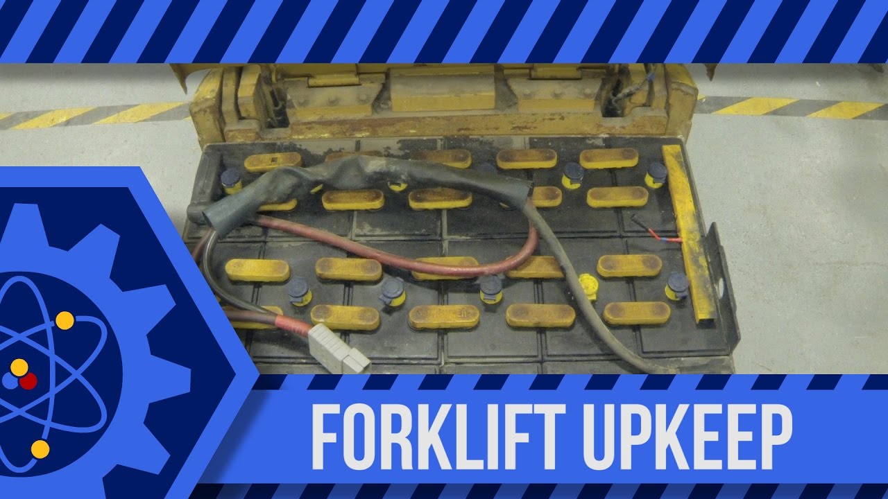 Installing a Forklift Battery