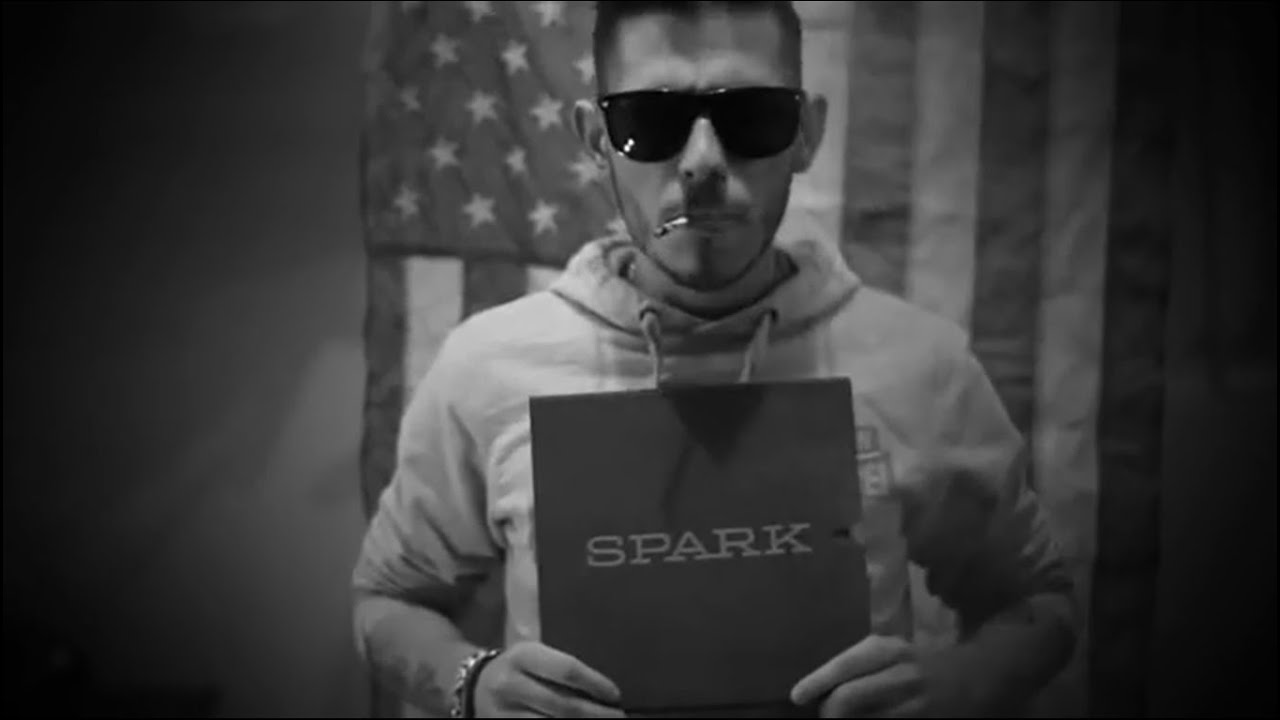 Last Standing Poet - Let Me Hit The Joint (Official Music Video) (Remix) (feat. Rapper Big Pooh)