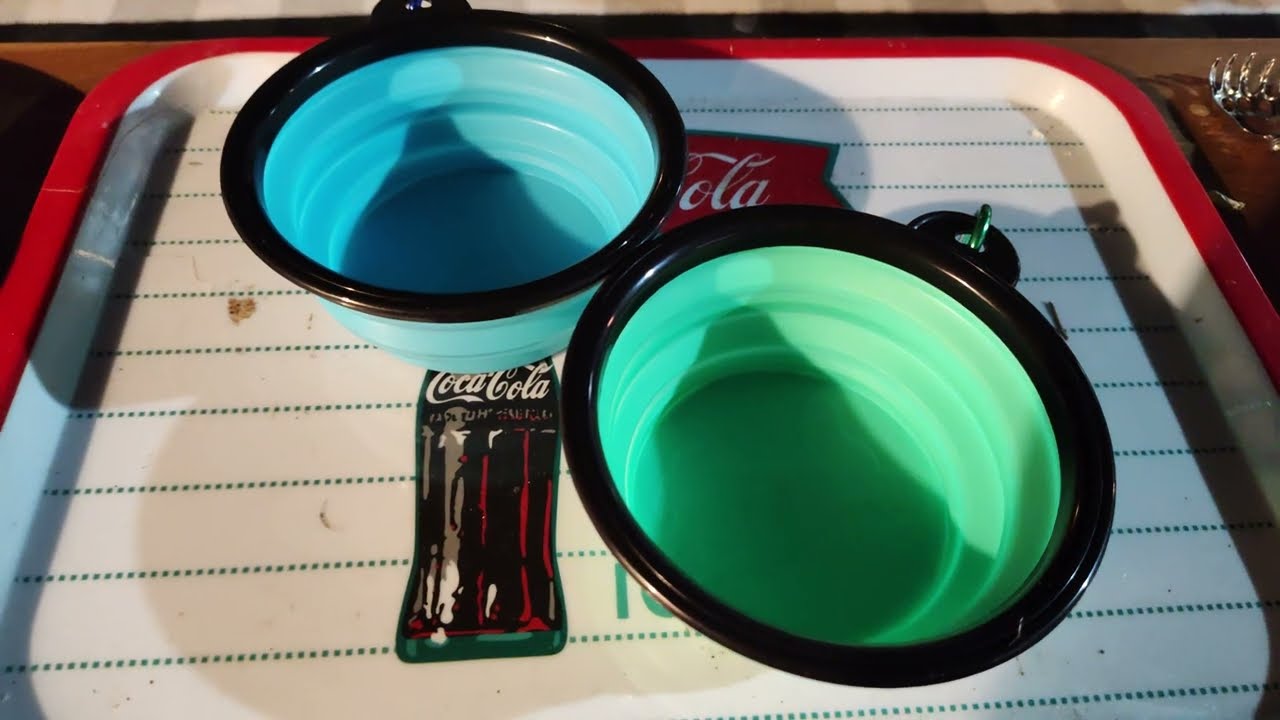 Colorful SLSON Collapsible Pet Bowls. Comes With Clips Attached Too!