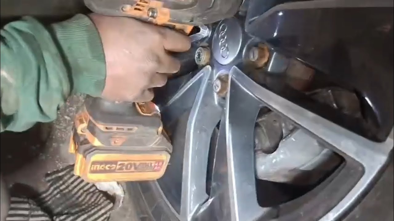 🚘Audi Q3 suspension opening fitting 🪄🚘 🚗Audi Q3 chimta aaramkaise khulenge 🛠️#automobile #car 