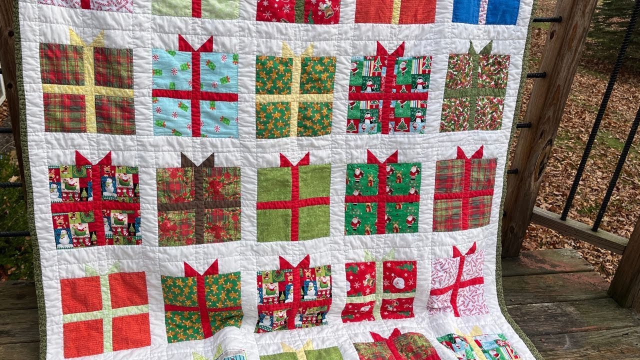 Easy Quilt Tutorial Sewing A Present Christmas Quilting Tutorial